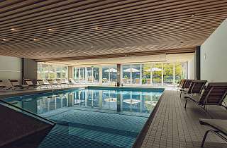 hallenbad grindelwald sunstar alpine hotel schweiz RGB s